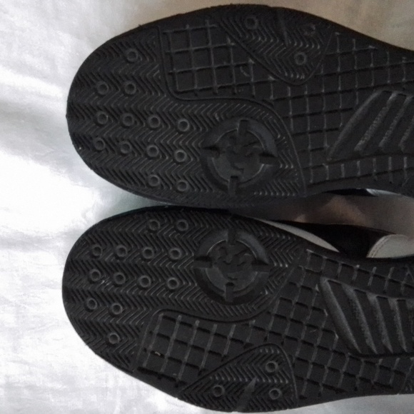 AND1 sneaker white/black/blue size 3 youth - Picture 10 of 15